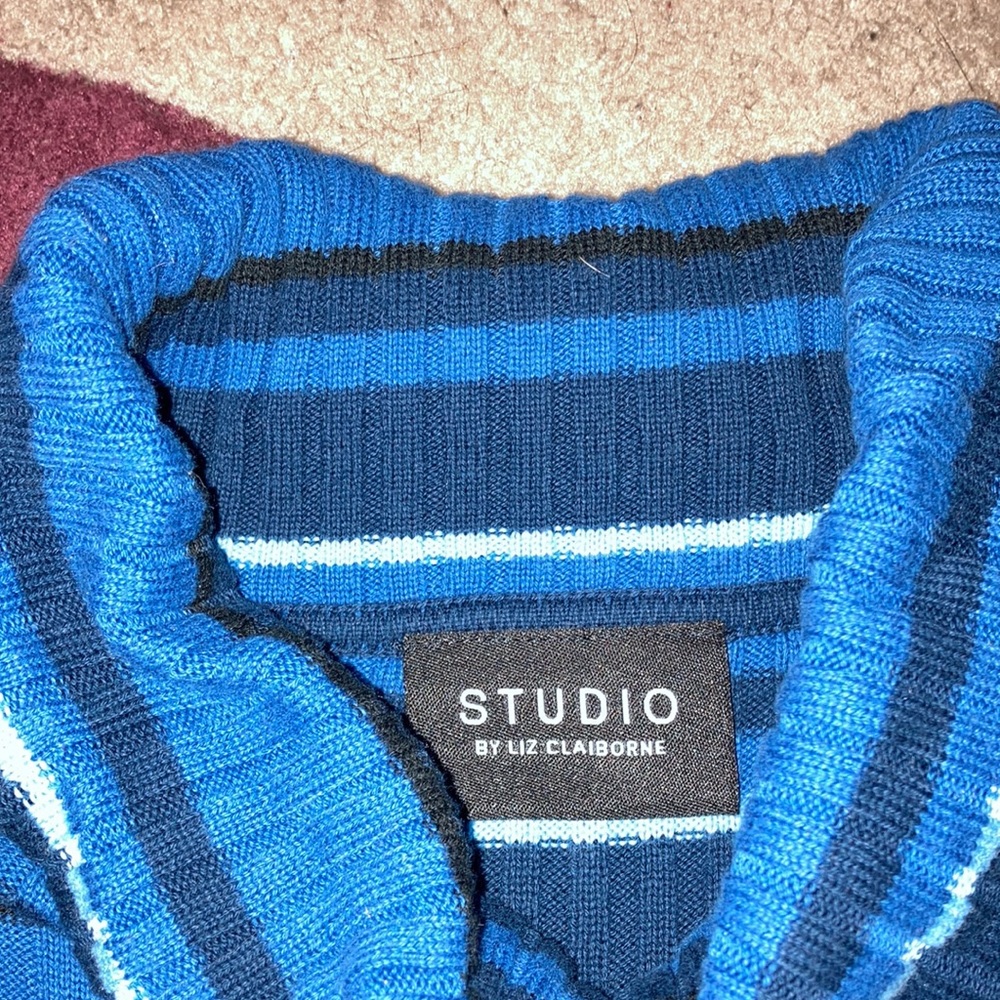 Studio blue turtle neck - Picture 3 of 4